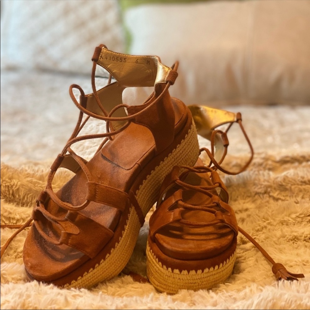 Stuart Weitzman Sandal - Picture 3 of 4